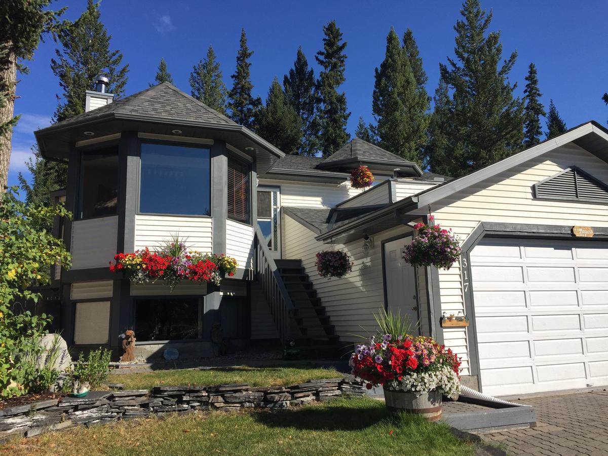 Bed & Breakfast Monarch Canmore Ngoại thất bức ảnh